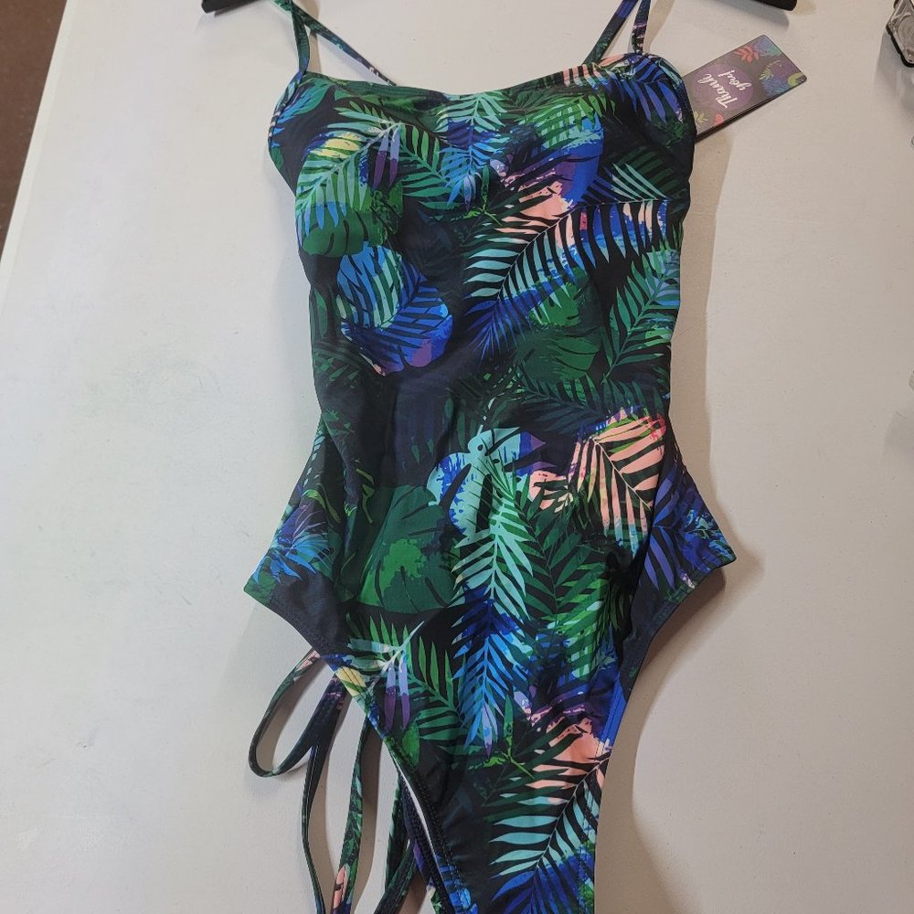 1456 - AVVA Sport Bathing Suit - Small